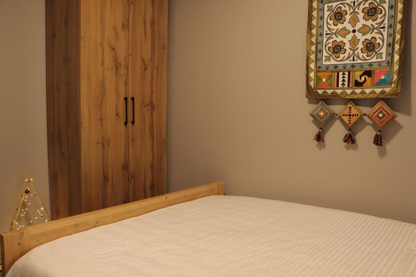 Salamat Hotel Bishkek Bagian luar foto