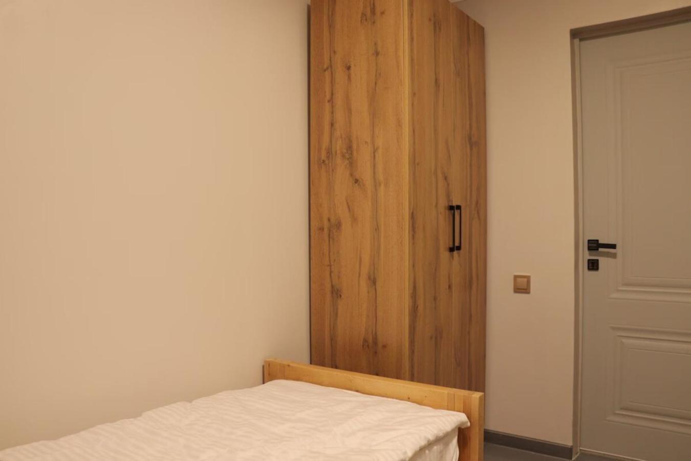 Salamat Hotel Bishkek Bagian luar foto